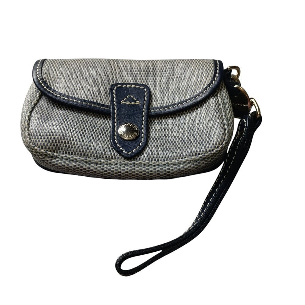 Dooney & Bourke Black Checkered Wristlet Snap Flap Pouch Clutch Logo Hangtag